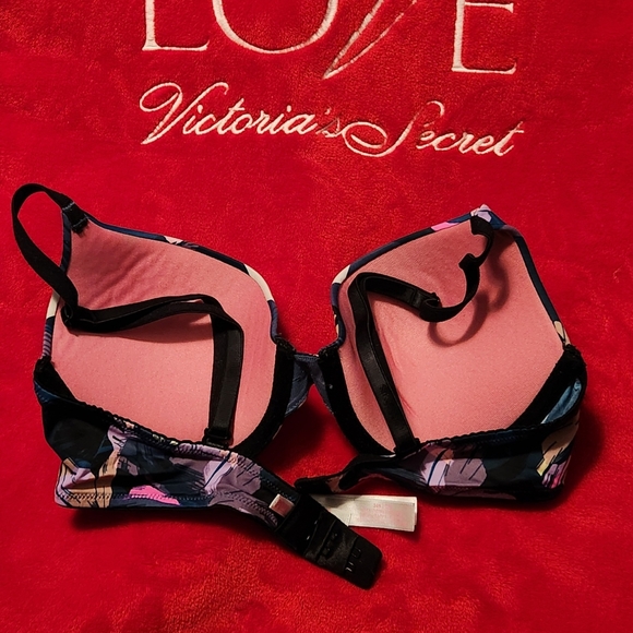 Bra - Picture 2 of 3